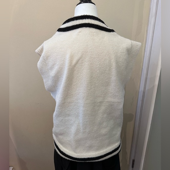 Oak + Fort Sweater vest - Picture 2 of 8